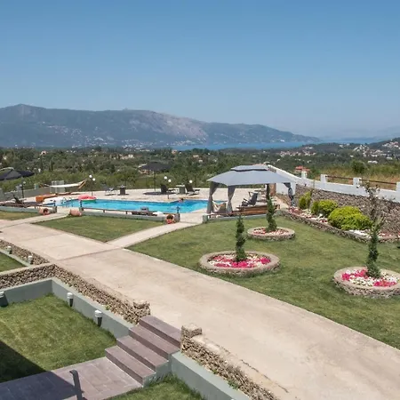 Heaven Hill With Balcony 古维亚