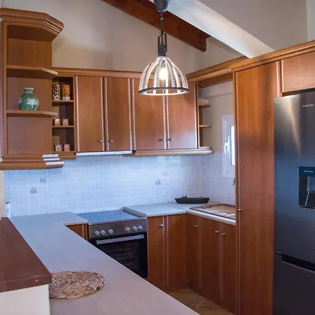 Heaven Hill With Balcony 古维亚