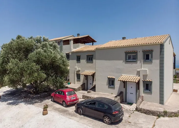 Heaven Hill With Balcony *