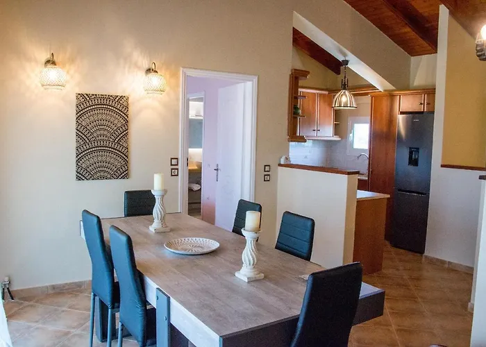 Heaven Hill With Balcony *