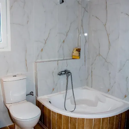 Heaven Hill With Balcony Daire Gouvia